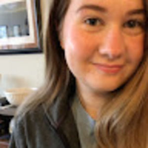 Meet your Posher, Holly